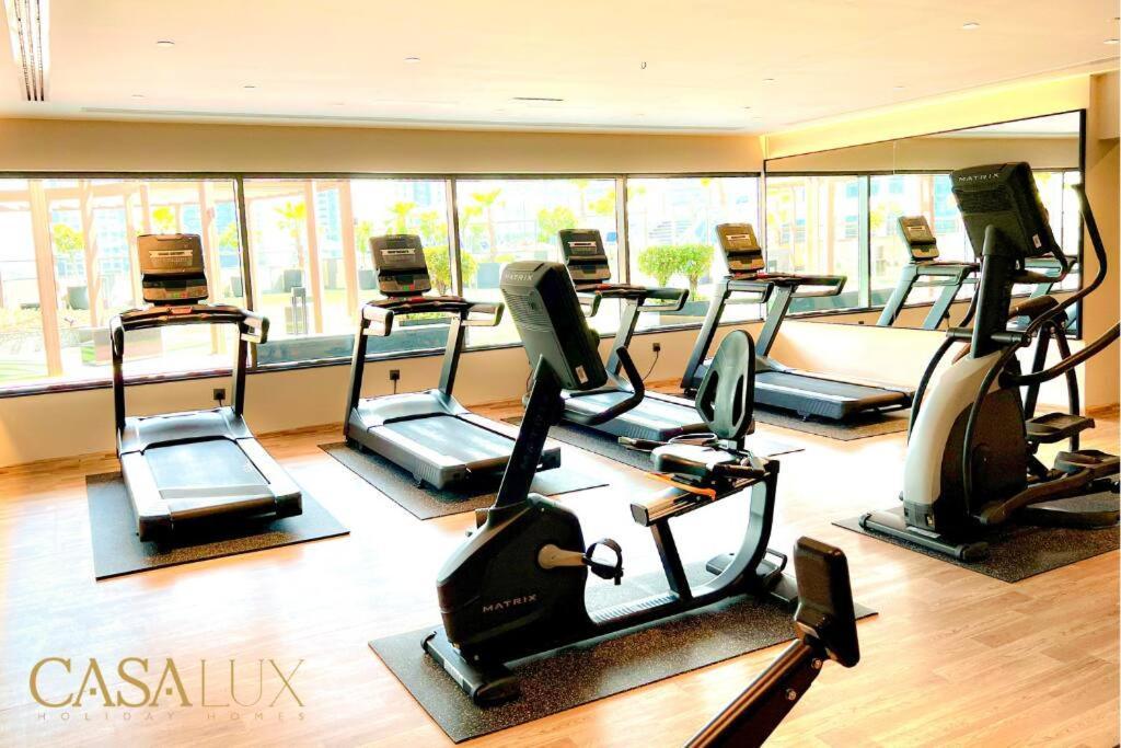 Lovely Big Studio W/ Burj Khalifa View In Downtown Dubai Exteriör bild