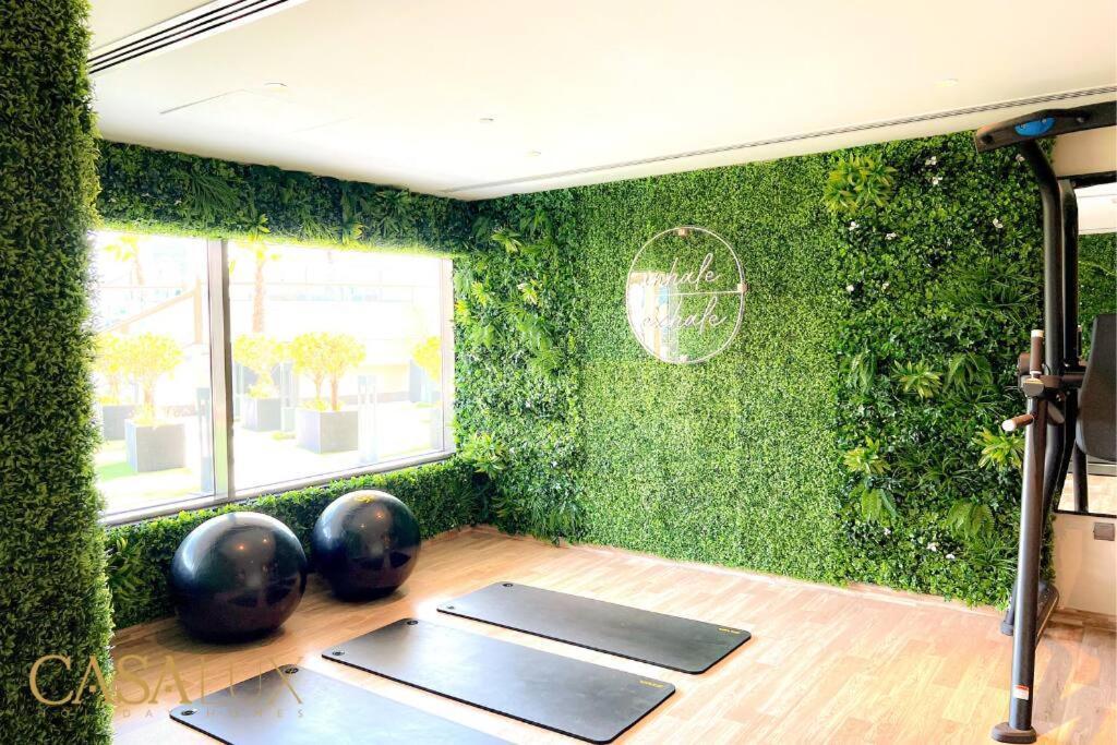 Lovely Big Studio W/ Burj Khalifa View In Downtown Dubai Exteriör bild